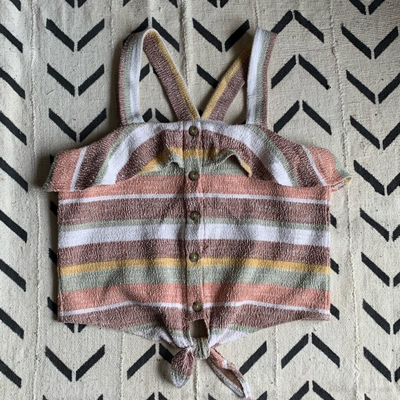 Madewell Tops - Madewell cropped flutter button front tank